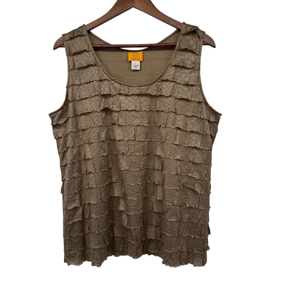 Ruby Rd Textured Tiered Ruffle Tank Top Womens Large‎ NWT Taupe Fatigue Stretch